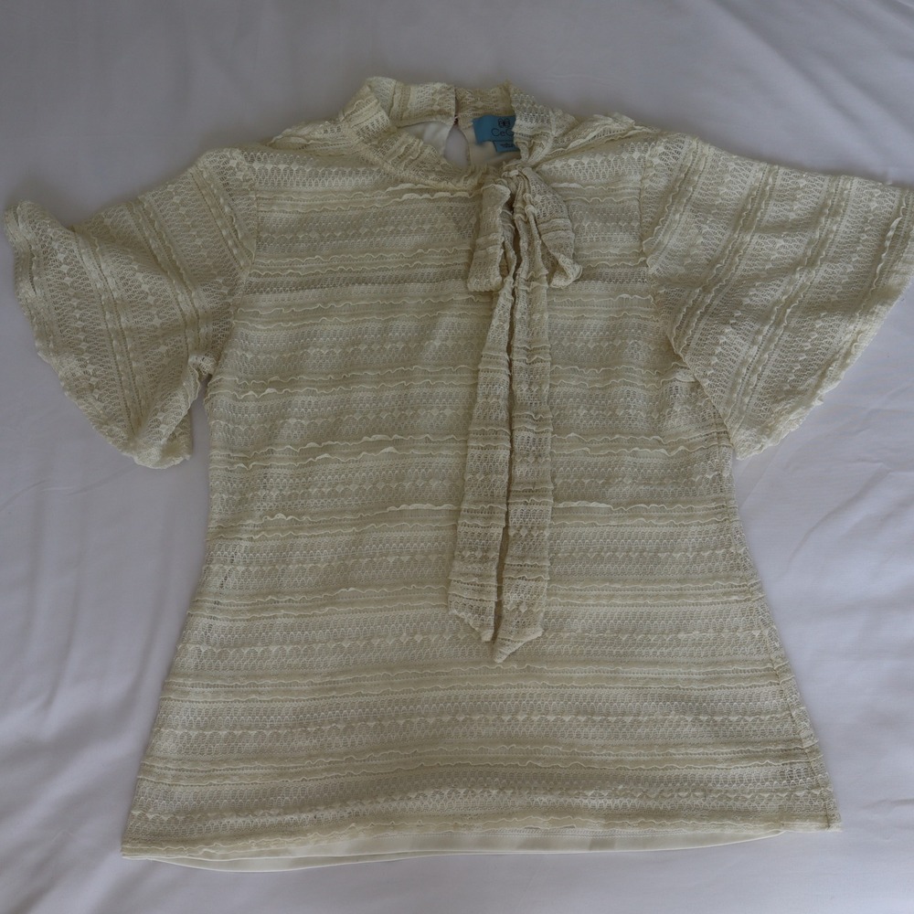 CeCe Cream Lace Short Sleeve Mock Neck Blouse Romantic Chic Quiet Luxury Small